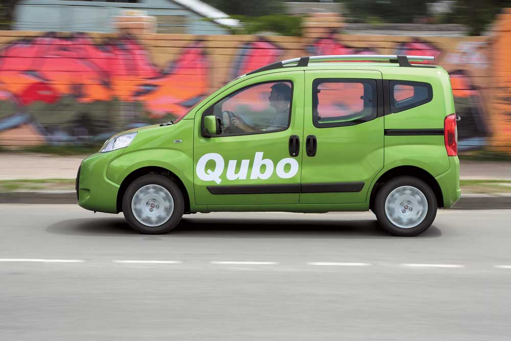 Бронзовый призер - минивэн Fiat Qubo, относящийся к компактному B-классу. 