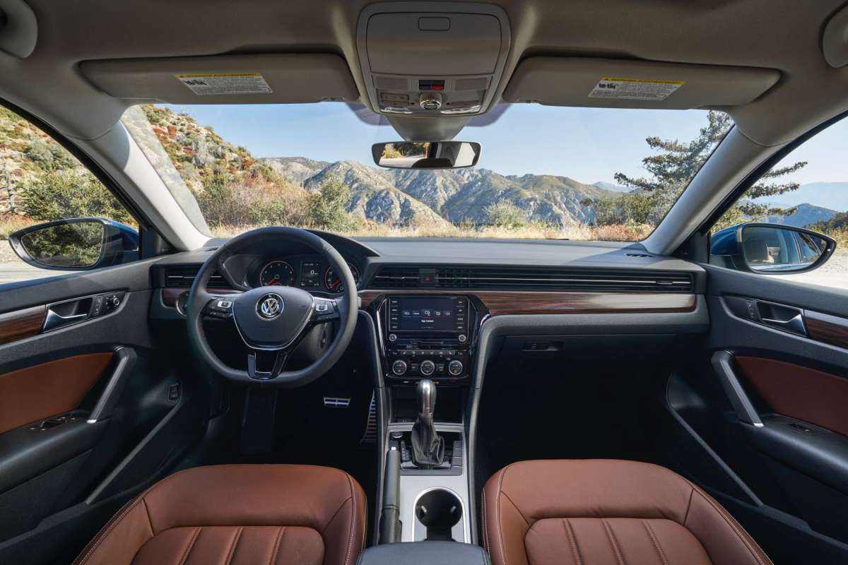 Новый Volkswagen Passat 2020: привлекательная цена и богатое оснащение