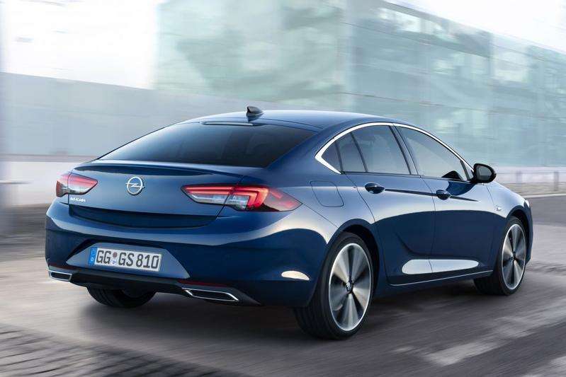 Opel Insignia 2020: свежее лицо и новые опции