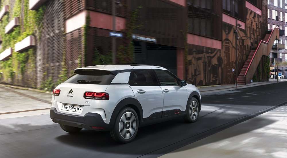 https://cdn2.autocentre.ua/wp-content/uploads/2019/12/citroen-c4-cactus-2.jpeg?resize=670x498