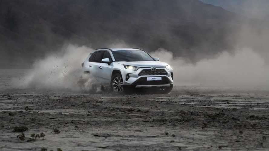 Toyota доработает RAV4 по результатам лосиного теста