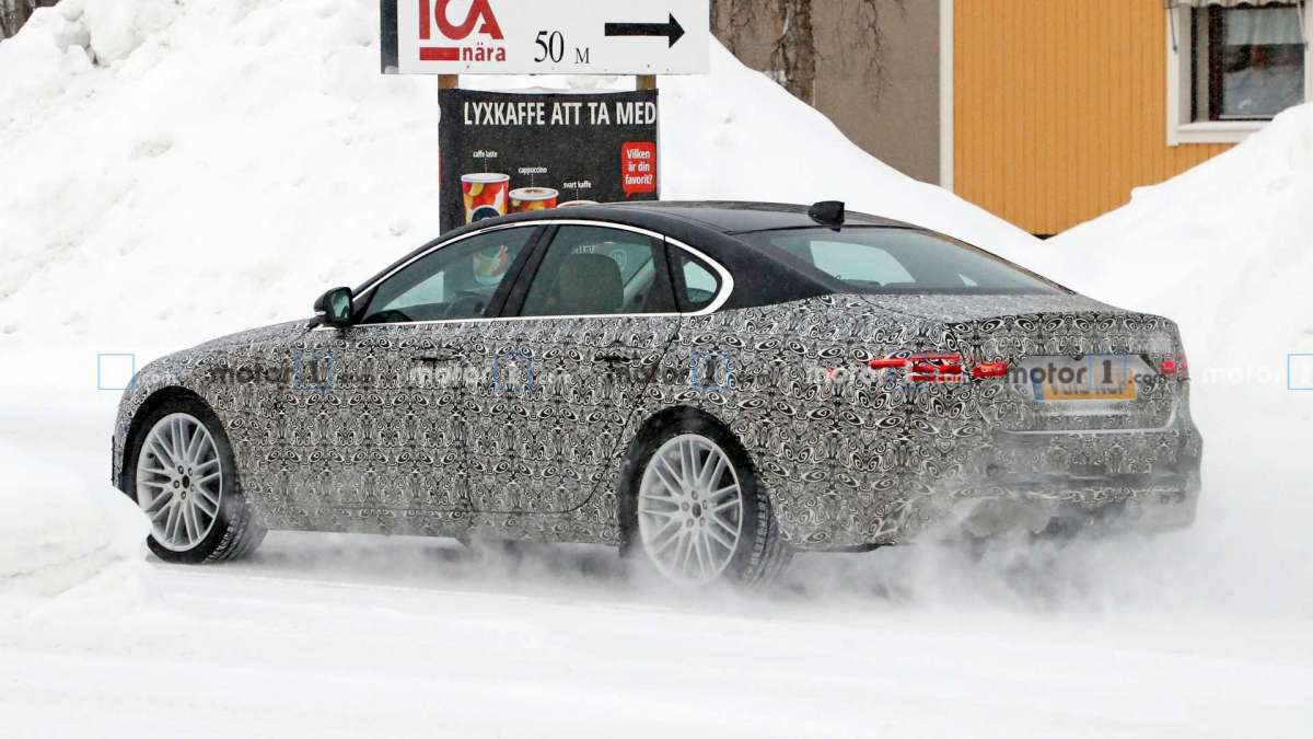 https://cdn2.autocentre.ua/wp-content/uploads/2020/01/2021-jaguar-xf-facelift-spy-photo-2.jpg?resize=670x498 https://cdn2.autocentre.ua/wp-content/uploads/2020/01/2021-jaguar-xf-facelift-spy-photo-2.jpg?resize=670x498