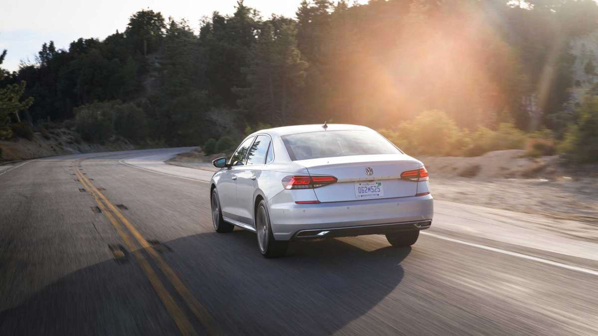 2020 volkswagen passat first drive 1 Економічні новини