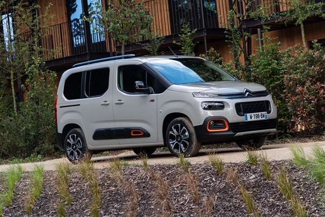 https://cdn2.autocentre.ua/wp-content/uploads/2020/02/citroen-berlingo-1.jpeg?resize=770x440